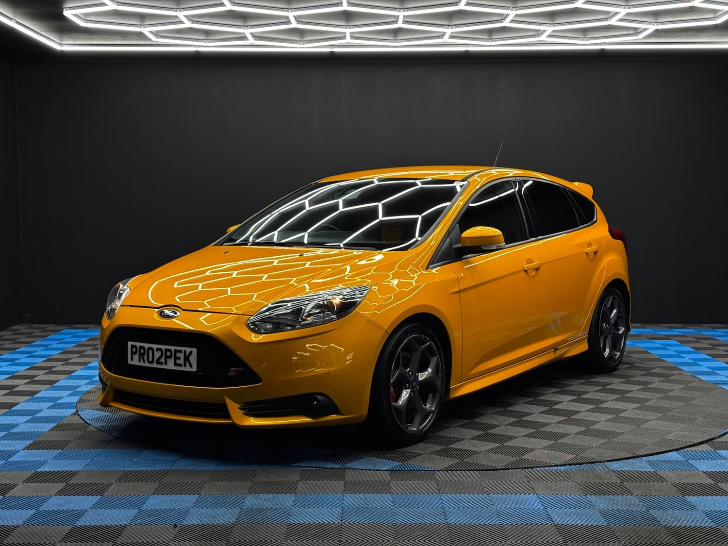 Used Ford Focus 2013 for sale - 76913807: Photo 3