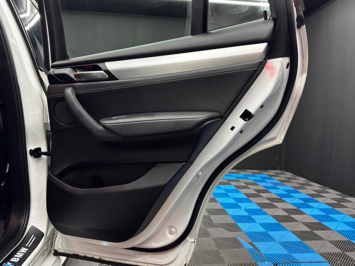 Used BMW X4 2017 for sale - 76620438: Photo 43