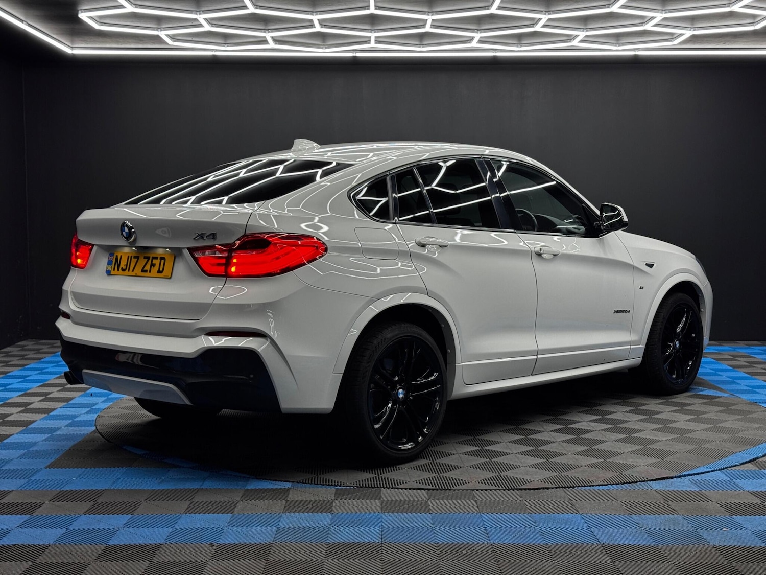 Used BMW X4 2017 for sale - 76620438: Photo 5