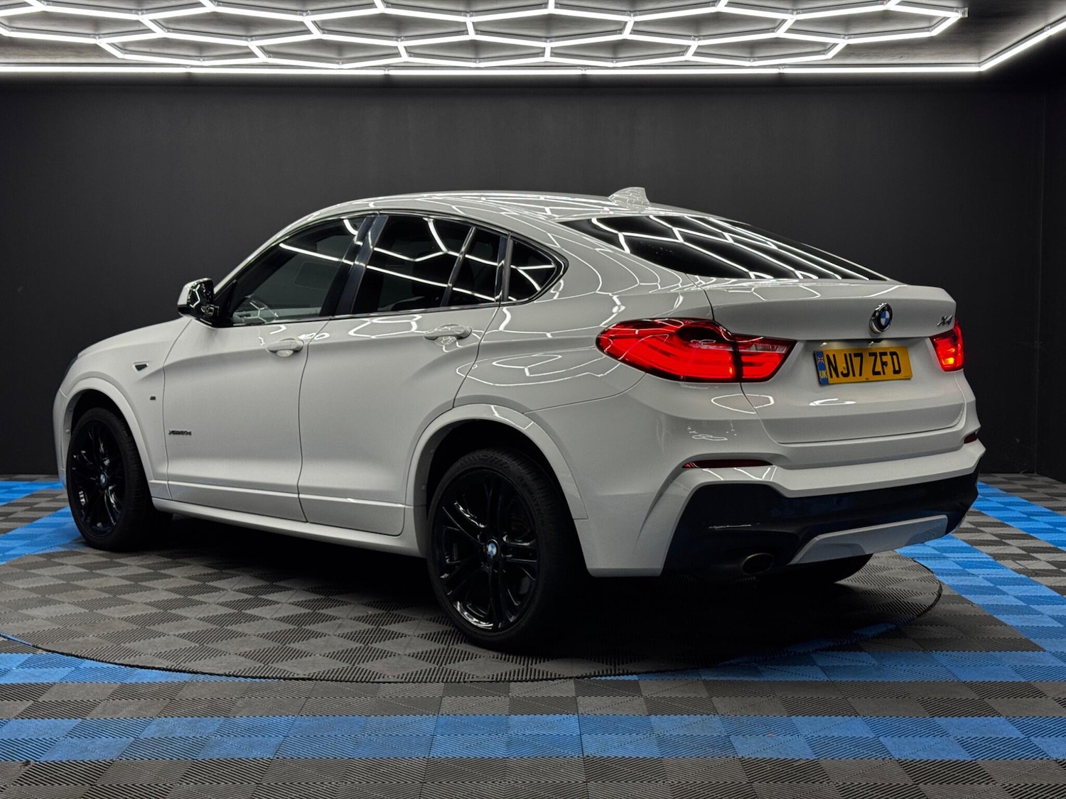 Used BMW X4 2017 for sale - 76620438: Photo 7