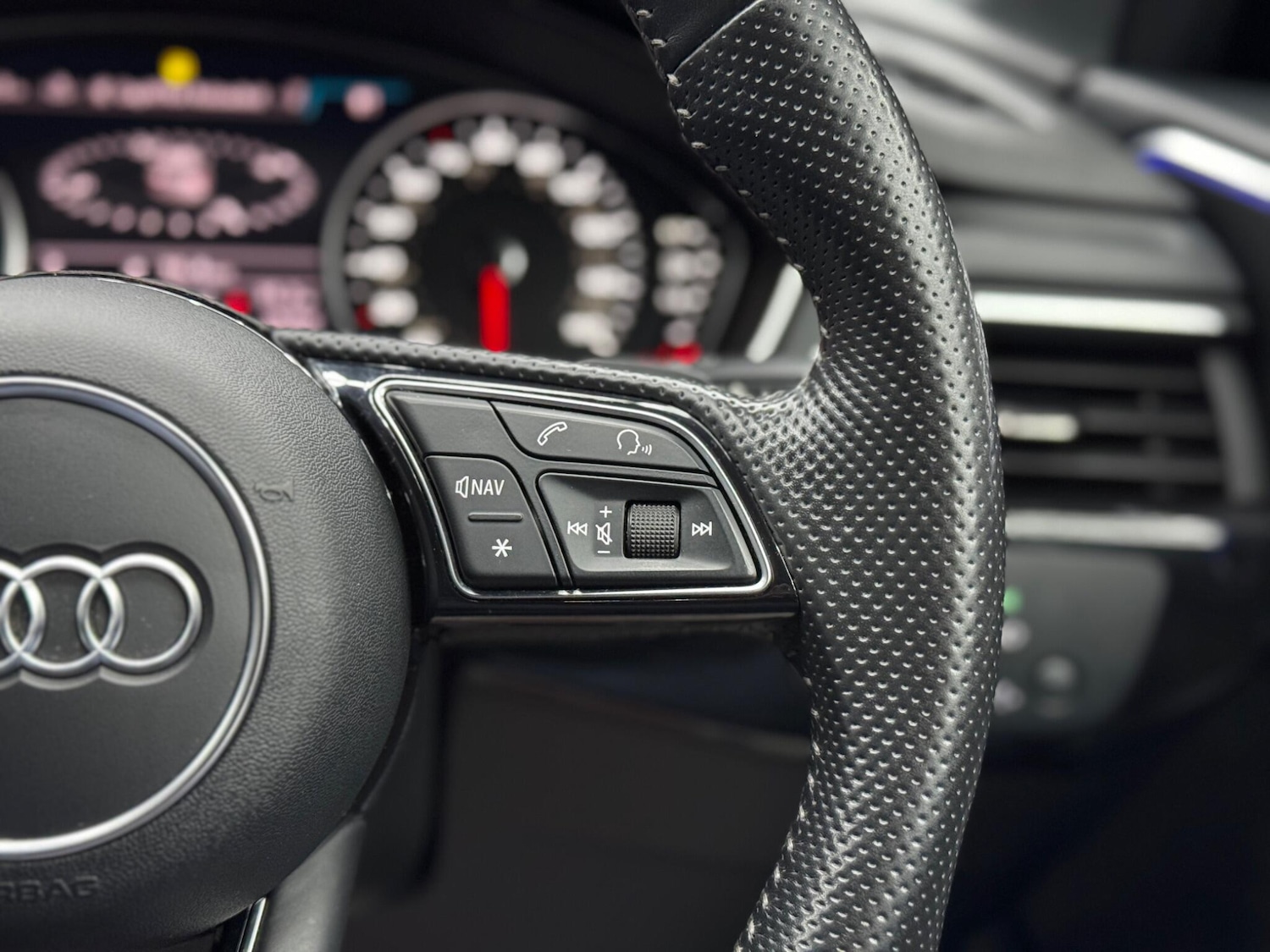 Used Audi A4 2017 for sale - 77696127: Photo 21