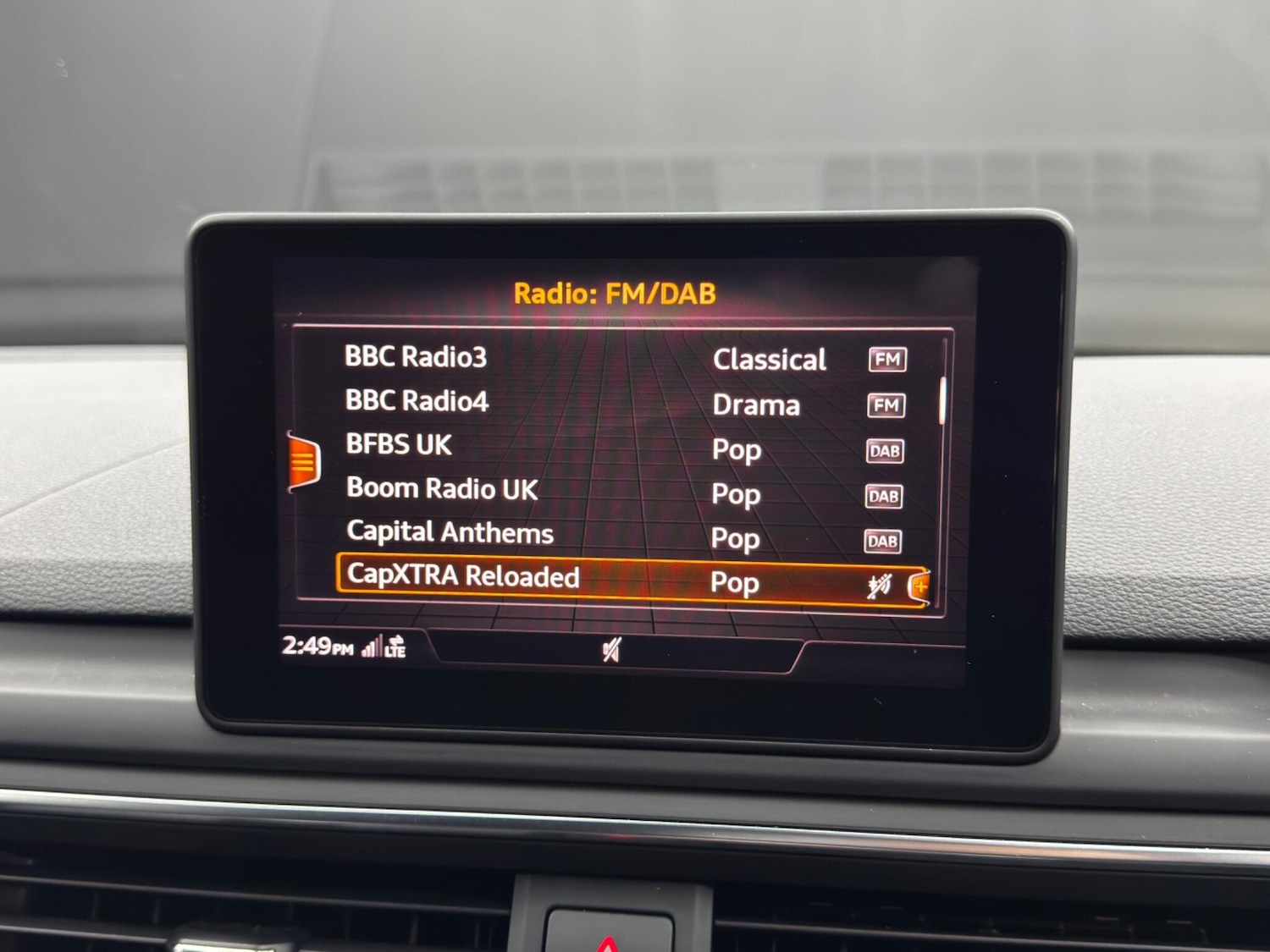 Used Audi A4 2017 for sale - 77696127: Photo 32