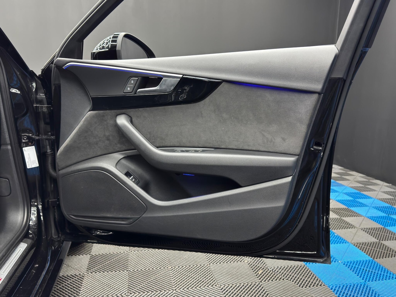 Used Audi A4 2017 for sale - 77696127: Photo 39