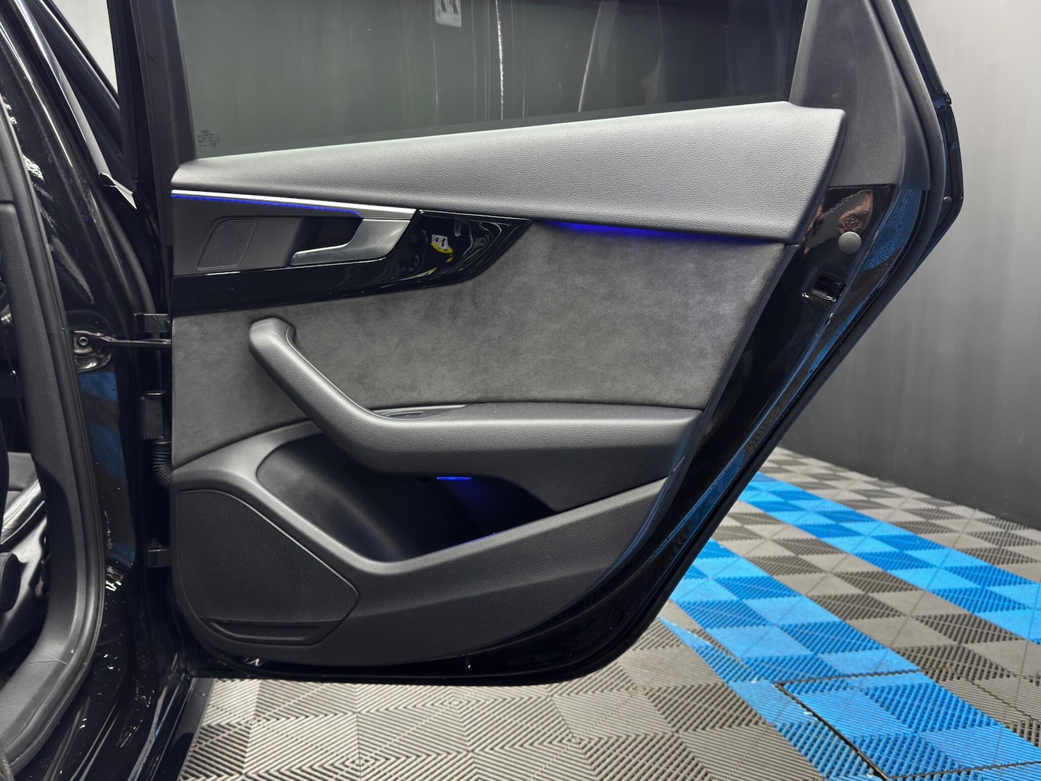 Used Audi A4 2017 for sale - 77696127: Photo 42