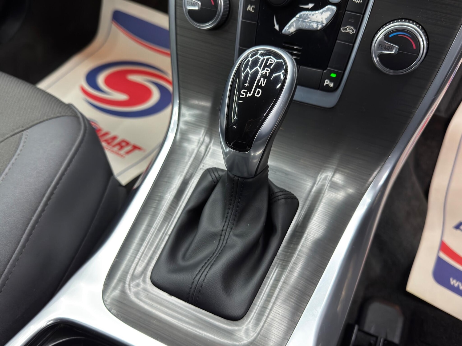 Used Volvo V70 2015 for sale - 77994370: Photo 25