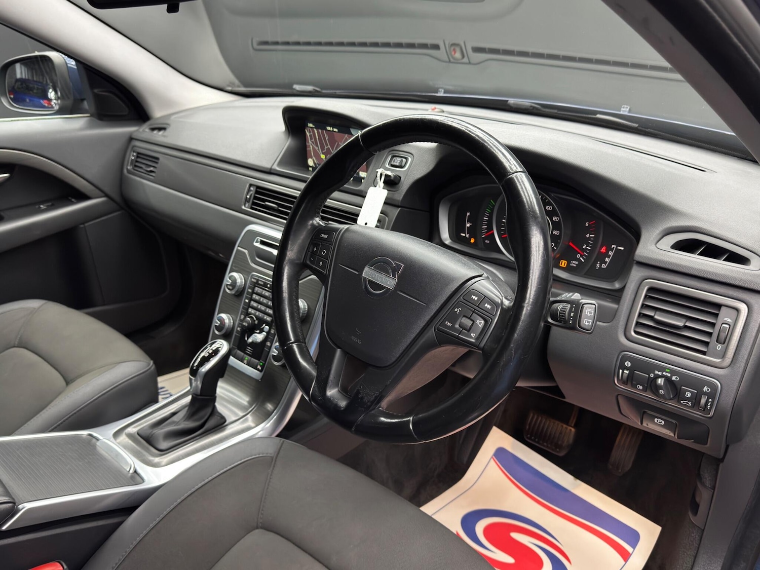 Used Volvo V70 2015 for sale - 77994370: Photo 9