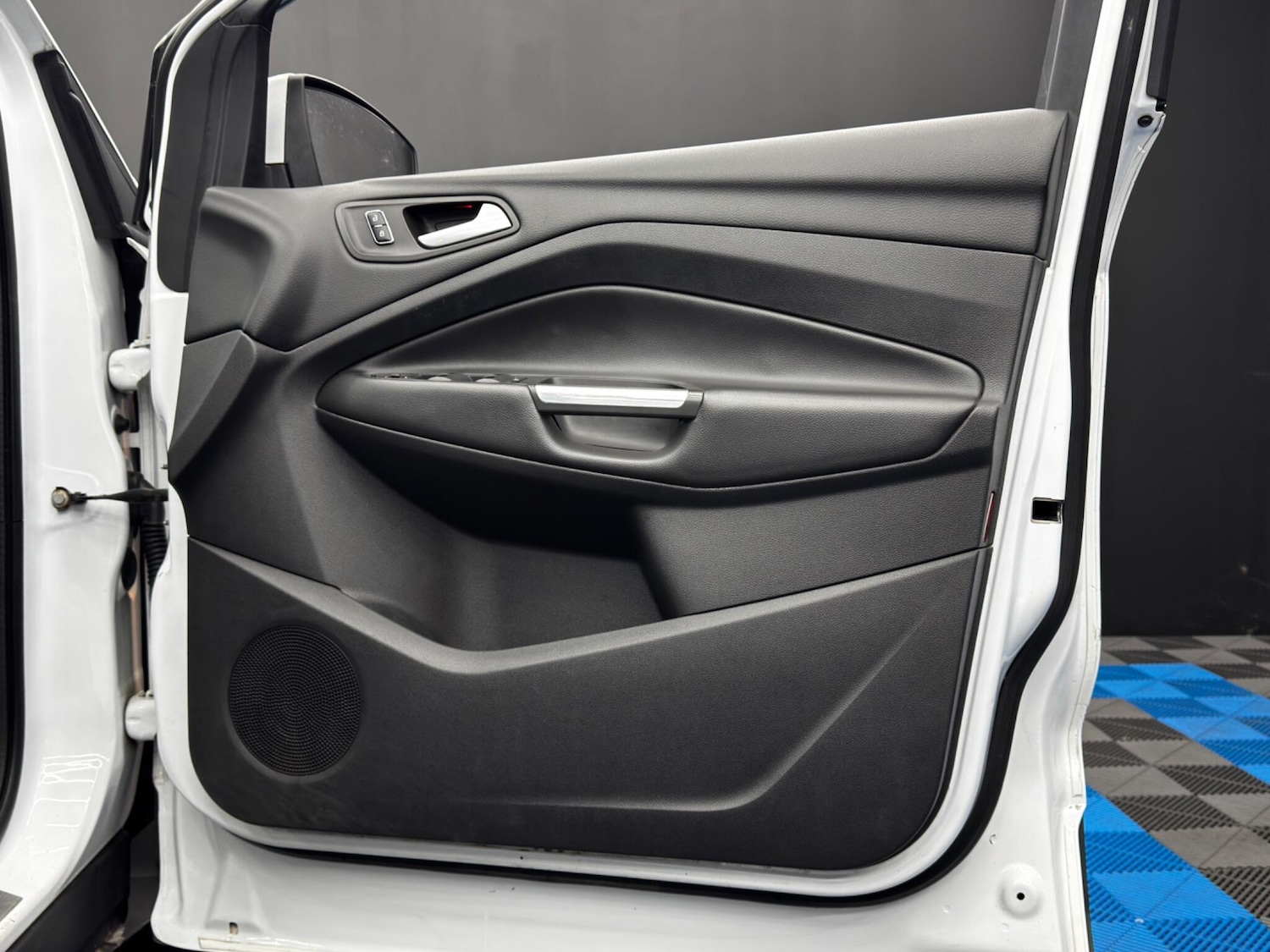 Used Ford Kuga 2016 for sale - 76801163: Photo 37