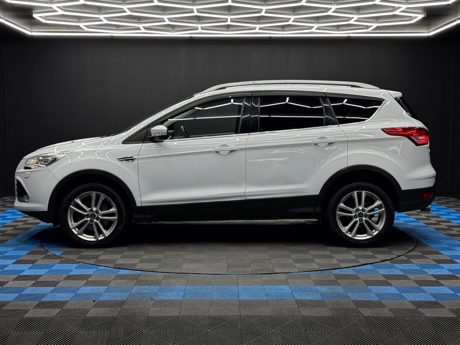 Used Ford Kuga 2016 for sale - 76801163: Photo 8