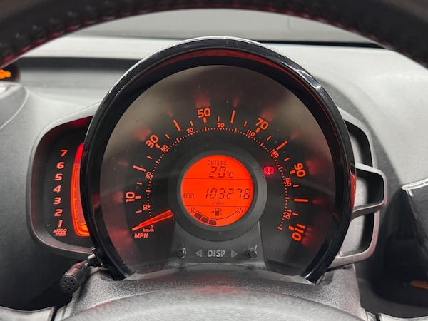 Used Toyota AYGO 2015 for sale - 75563776: Photo 22