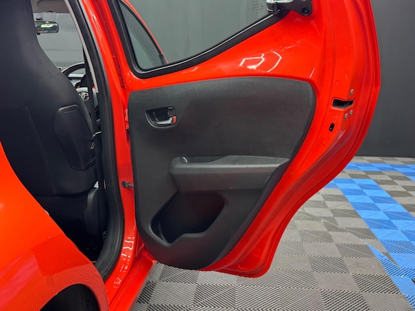 Used Toyota AYGO 2015 for sale - 75563776: Photo 36
