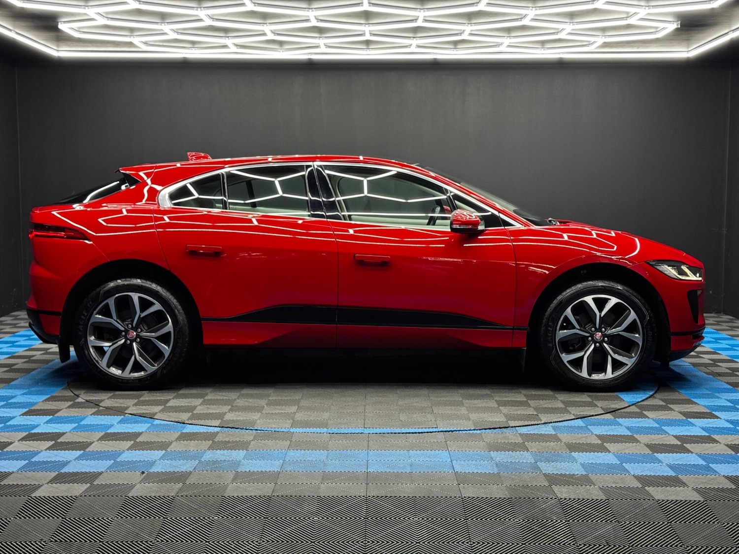 Used Jaguar I-Pace 2021 for sale - 76964625: Photo 4