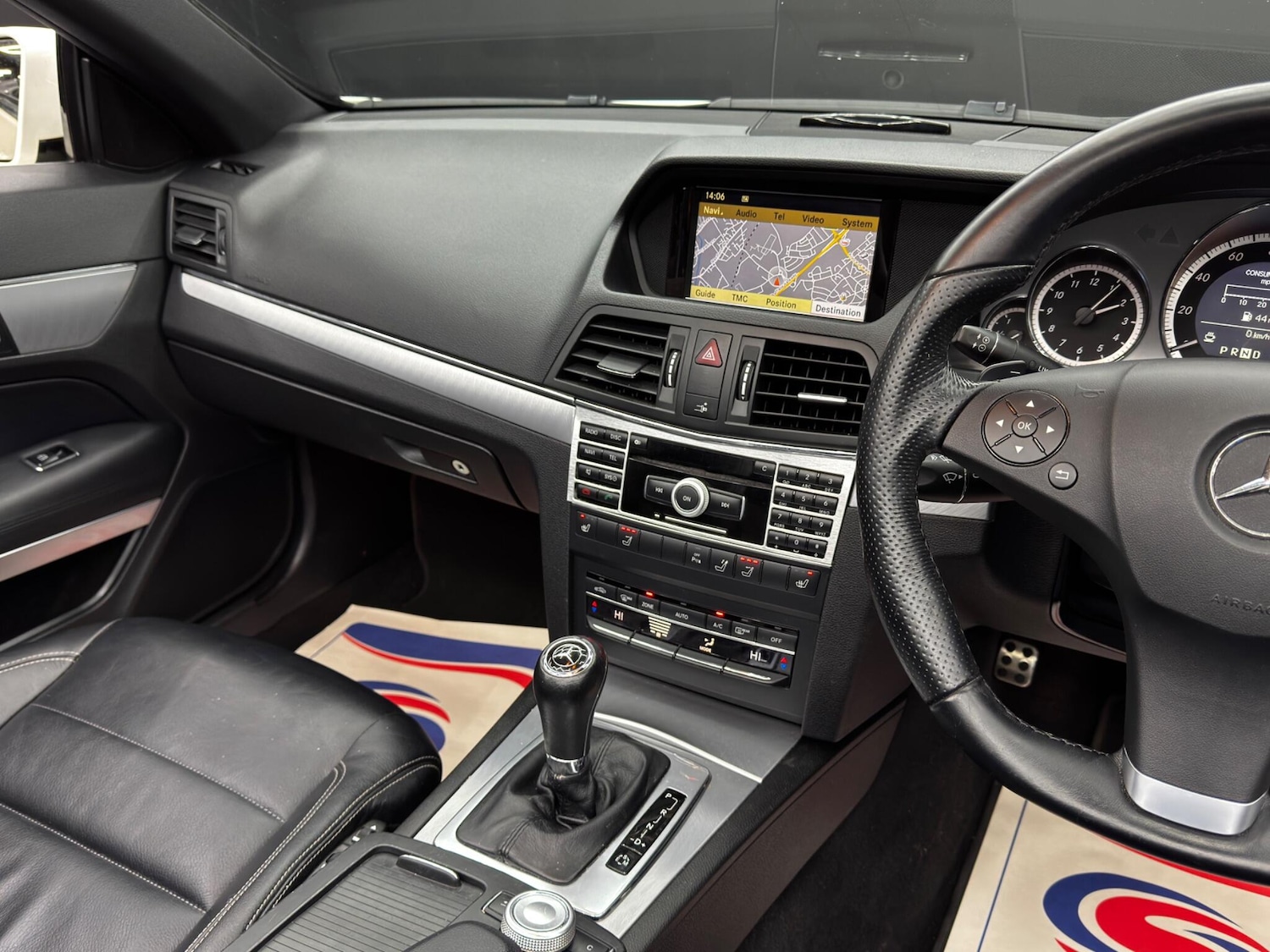 Used Mercedes-Benz E Class 2011 for sale - 76802130: Photo 23