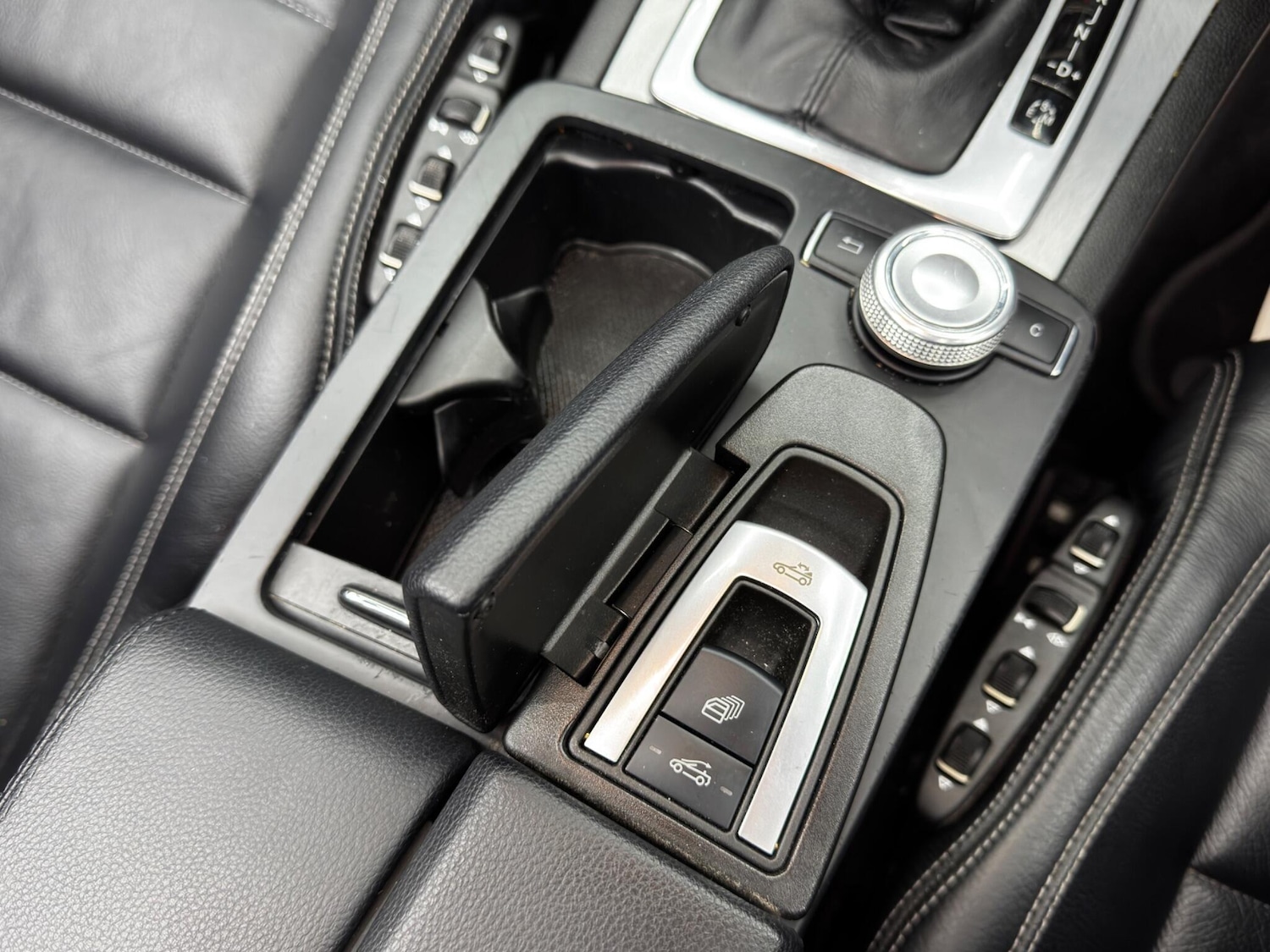 Used Mercedes-Benz E Class 2011 for sale - 76802130: Photo 25