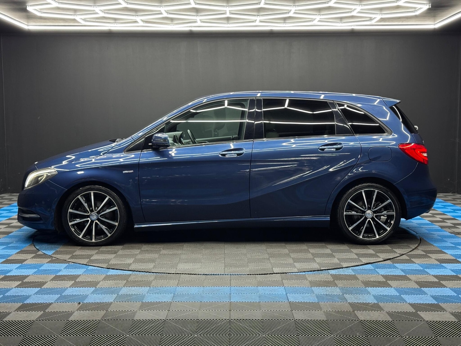 Used Mercedes-Benz B Class for sale - 77238577: Photo 8