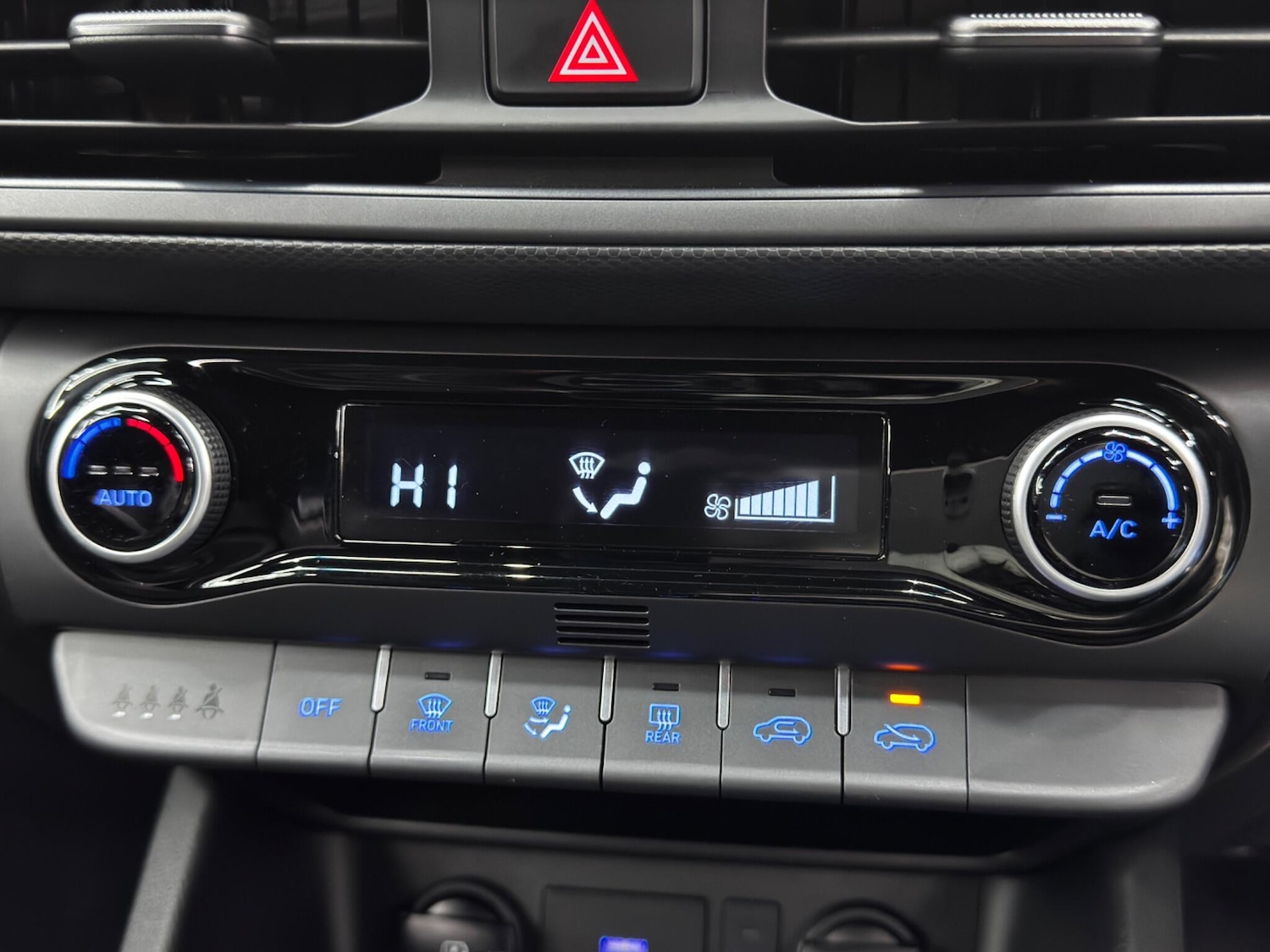 Used Hyundai KONA 2022 for sale - 77101918: Photo 27