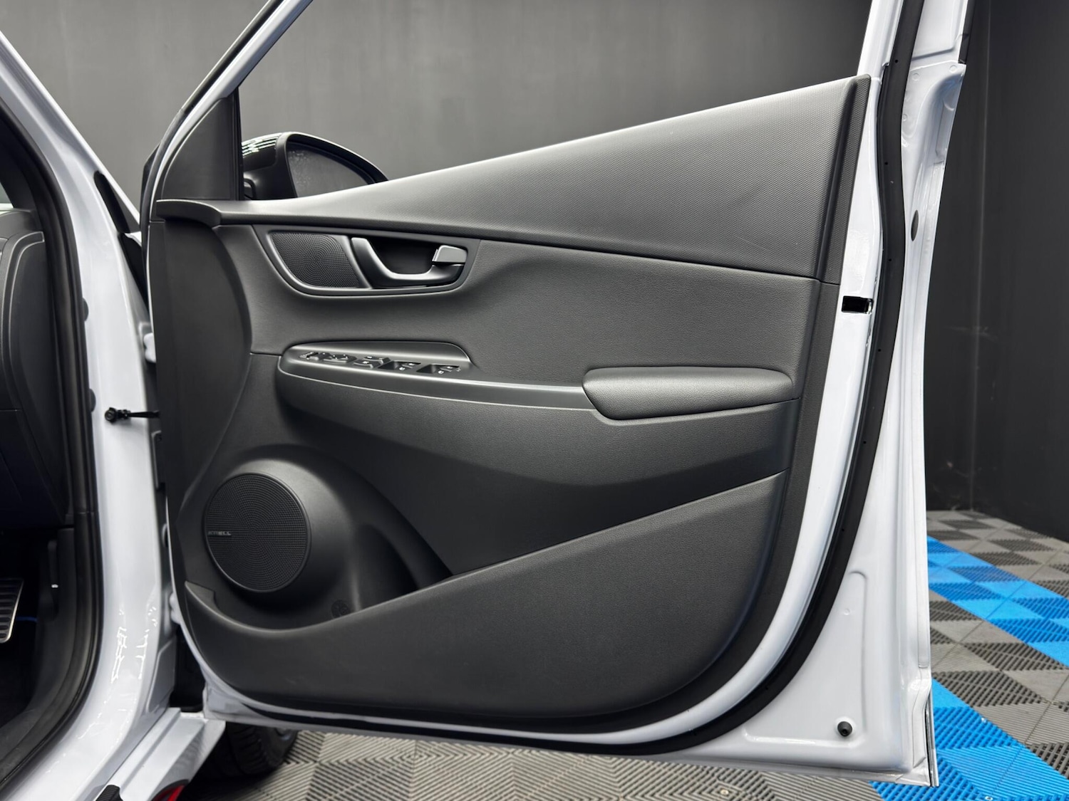 Used Hyundai KONA 2022 for sale - 77101918: Photo 37