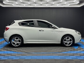 Used Alfa Romeo Giulietta 2014 for sale - 75928352: Photo