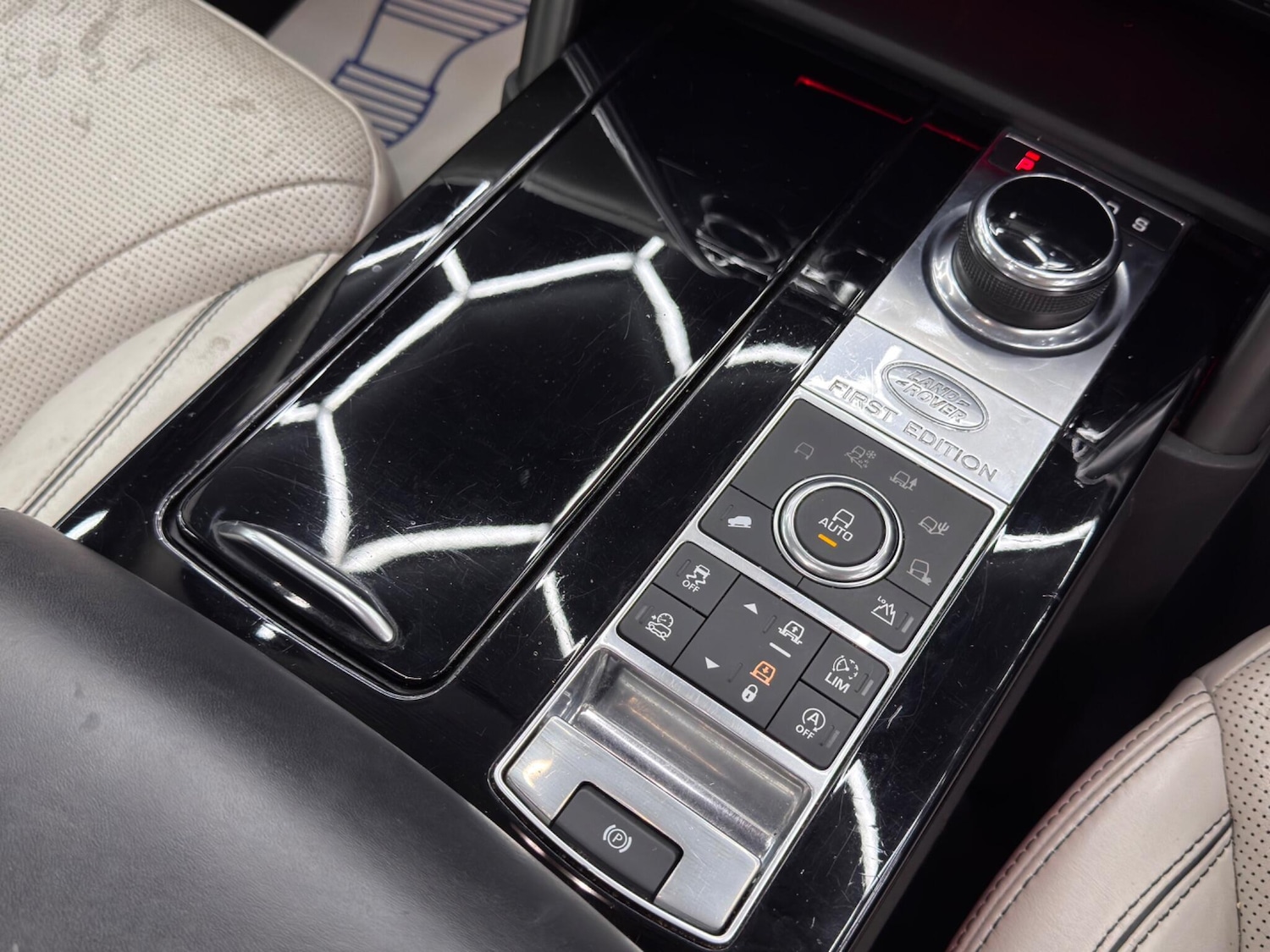 Used Land Rover Discovery 2017 for sale - 76995785: Photo 27