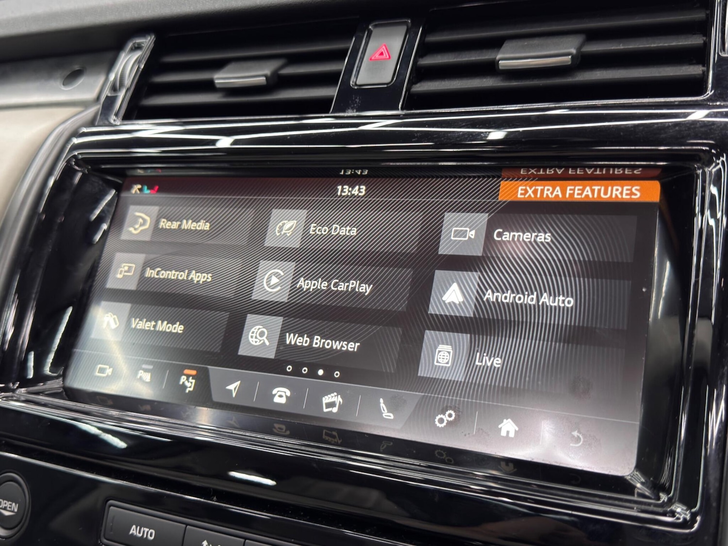 Used Land Rover Discovery 2017 for sale - 76995785: Photo 32