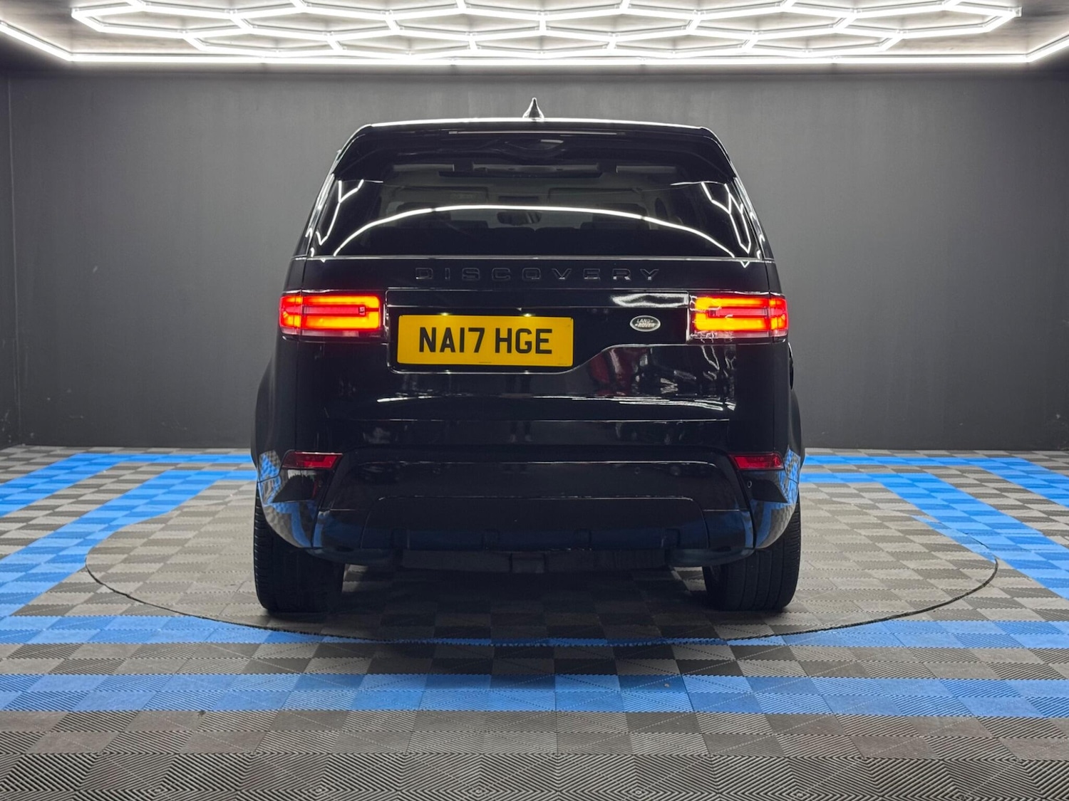 Used Land Rover Discovery 2017 for sale - 76995785: Photo 6