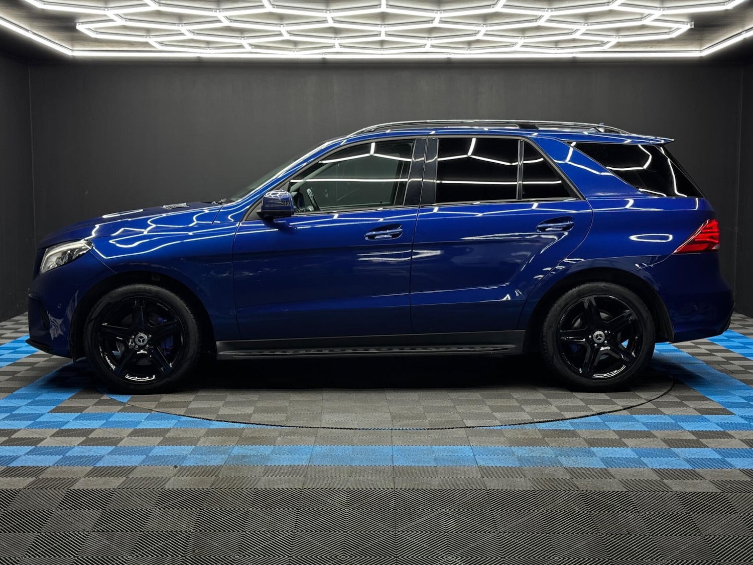 Used Mercedes-Benz GLE 2017 for sale - 76913214: Photo 8