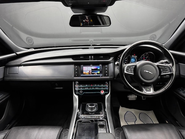 Used Jaguar XF 2018 for sale - 76200267: Photo 10