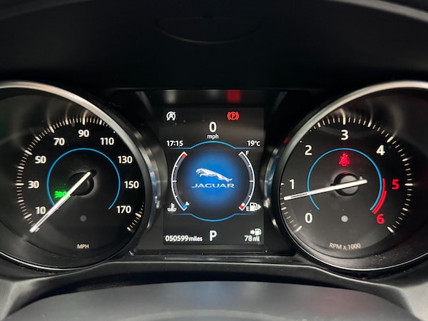 Used Jaguar XF 2018 for sale - 76200267: Photo 23
