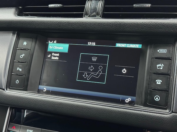 Used Jaguar XF 2018 for sale - 76200267: Photo 32