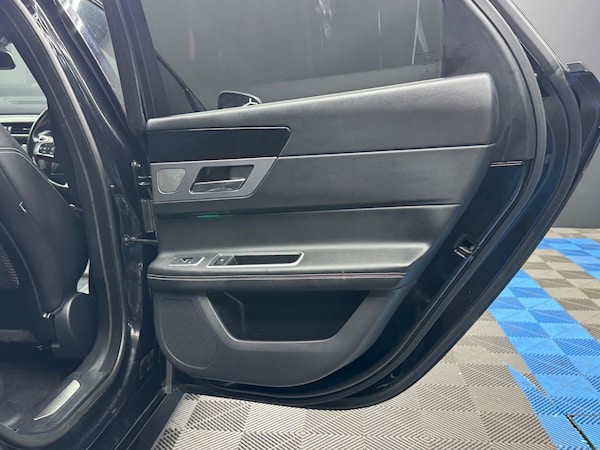 Used Jaguar XF 2018 for sale - 76200267: Photo 39