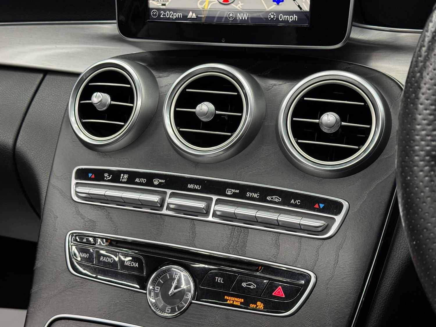 Used Mercedes-Benz C-Class 2015 for sale - 76152579: Photo 28