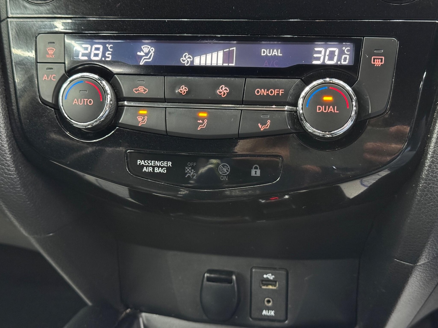 Used Nissan X-Trail for sale - 78170883: Photo 27