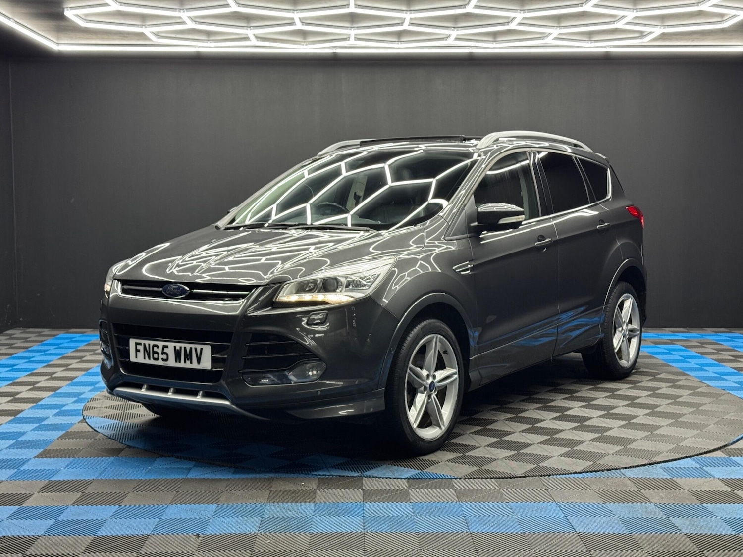 Used Ford Kuga 2015 for sale - 77440215: Photo 3