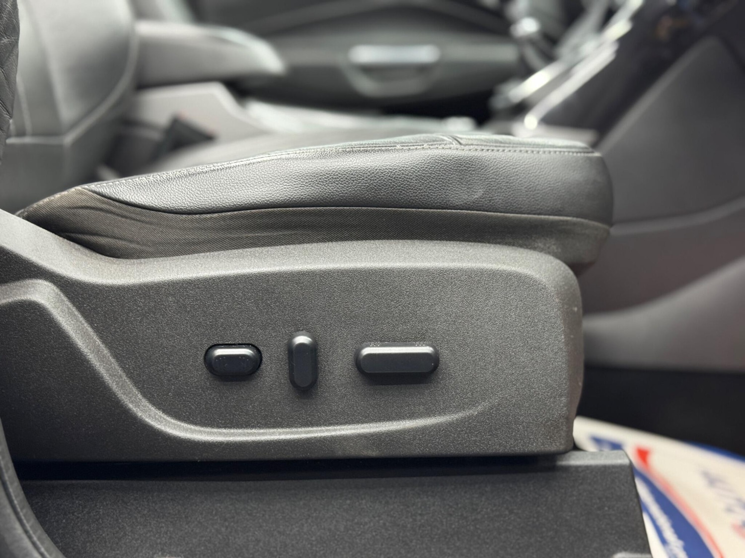 Used Ford Kuga 2015 for sale - 77440215: Photo 41