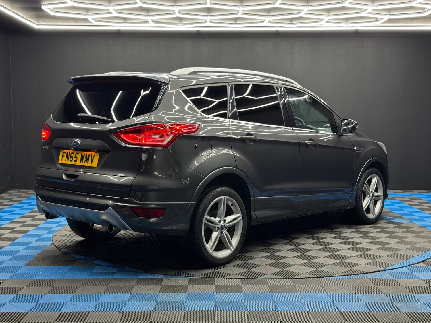 Used Ford Kuga 2015 for sale - 77440215: Photo 5