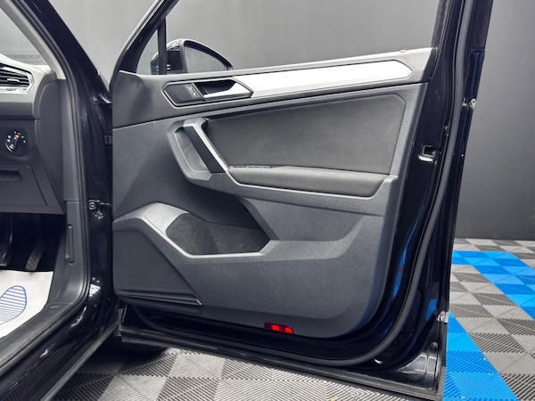 Used Volkswagen Tiguan 2019 for sale - 76041897: Photo 35