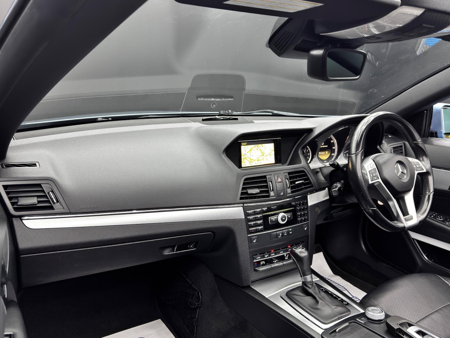 Used Mercedes-Benz E Class 2012 for sale - 76865292: Photo 11