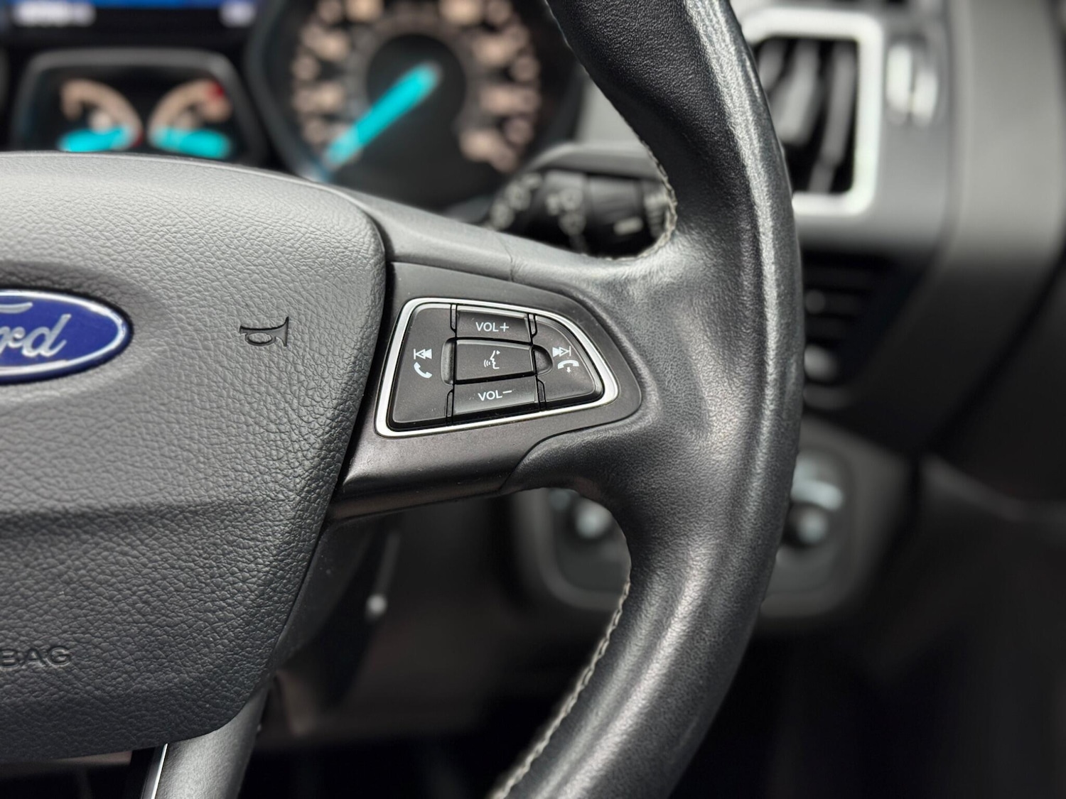 Used Ford Kuga 2017 for sale - 76964593: Photo 21