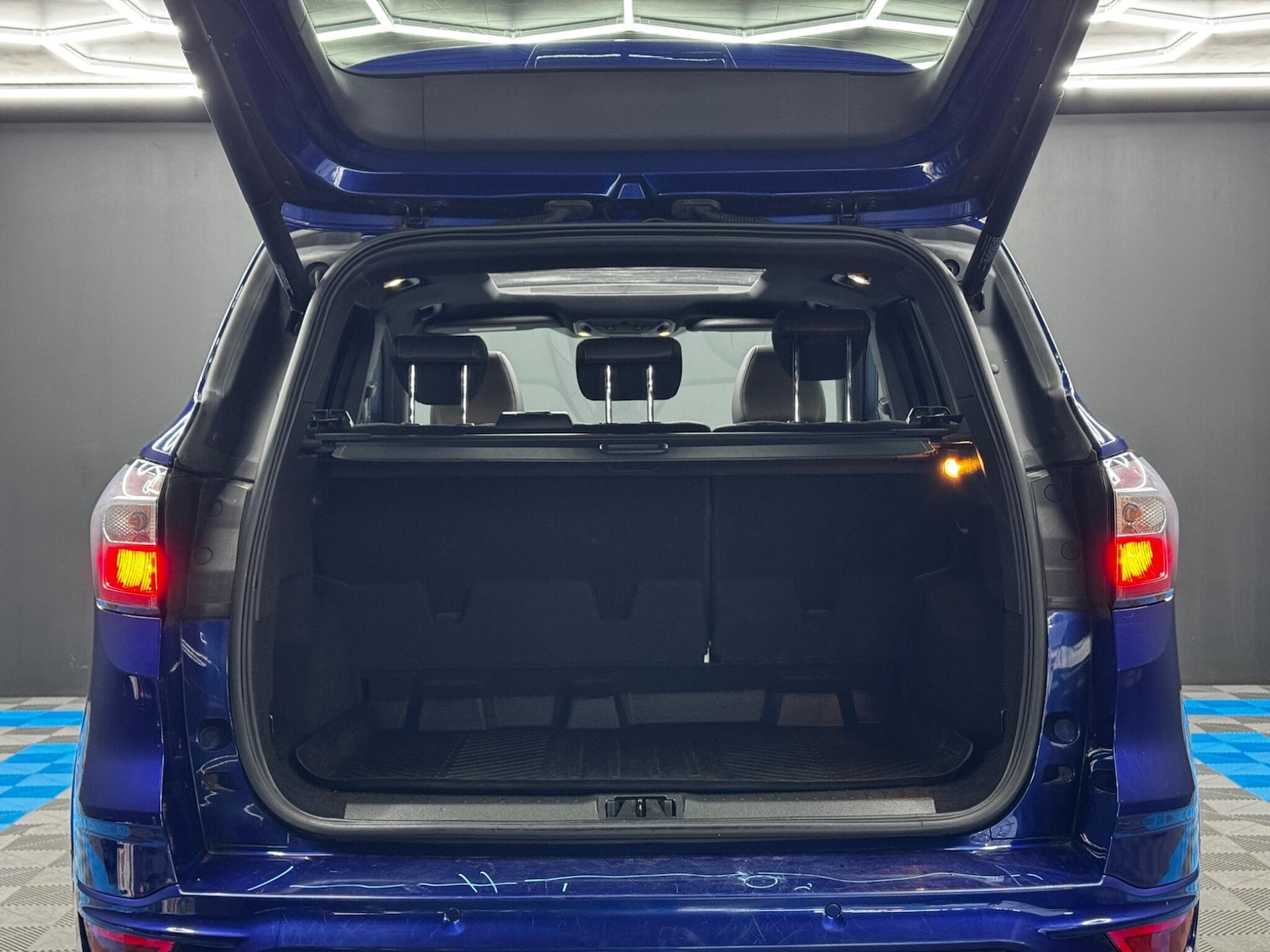 Used Ford Kuga 2017 for sale - 76964593: Photo 38