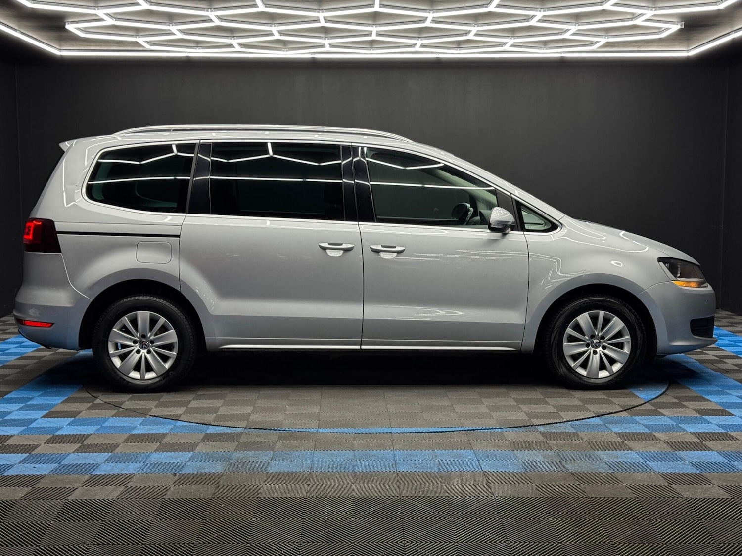 Used Volkswagen Sharan for sale - 77793815: Photo 4