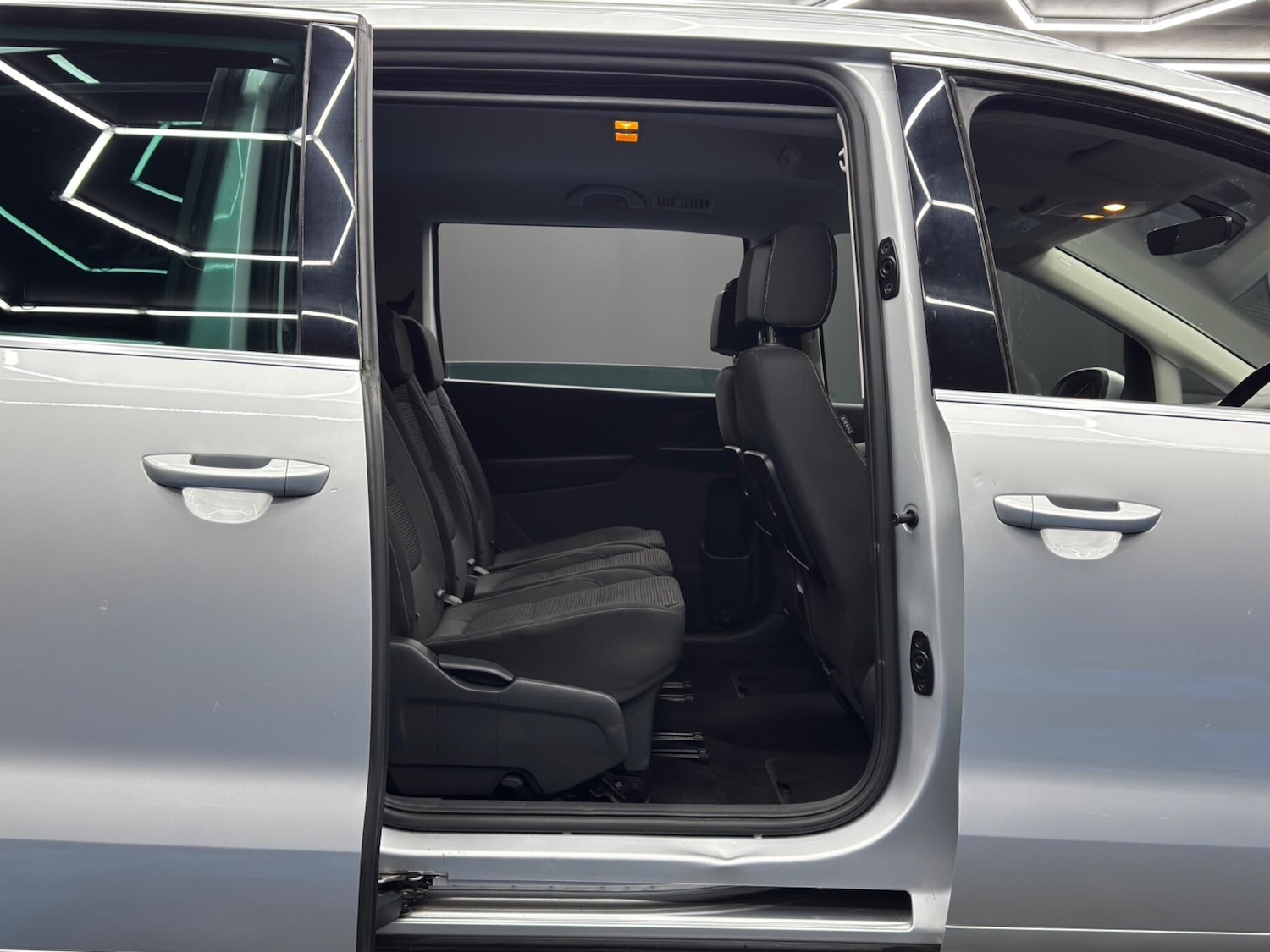 Used Volkswagen Sharan for sale - 77793815: Photo 40