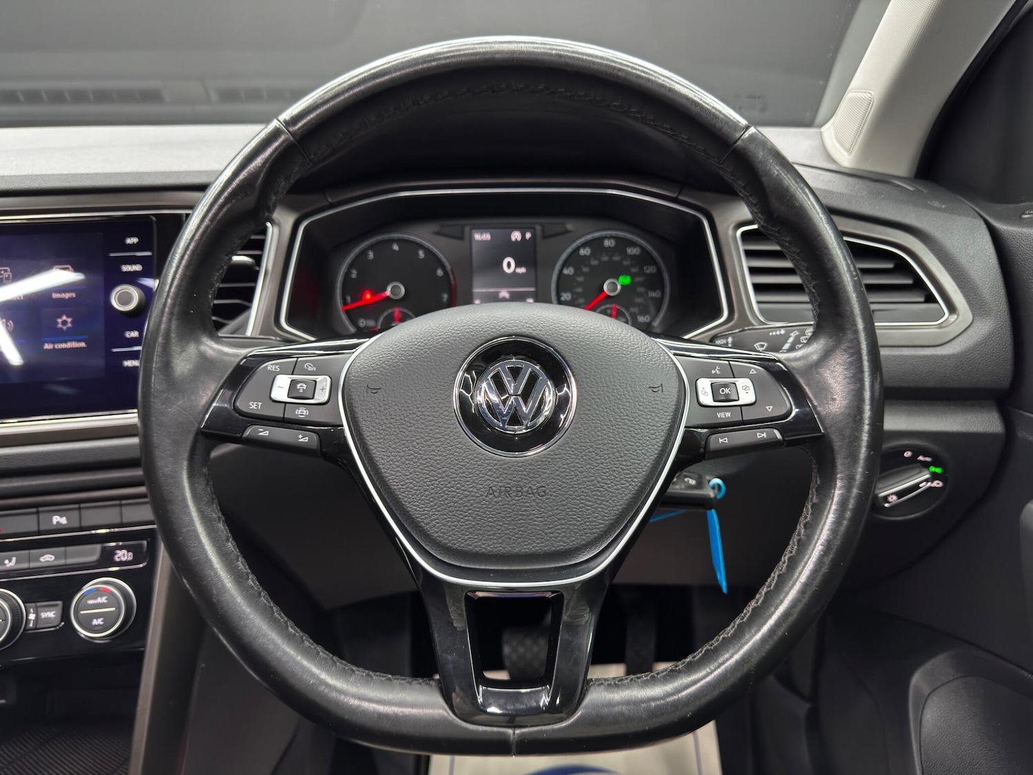 Used Volkswagen T-Roc 2019 for sale - 76441159: Photo 19