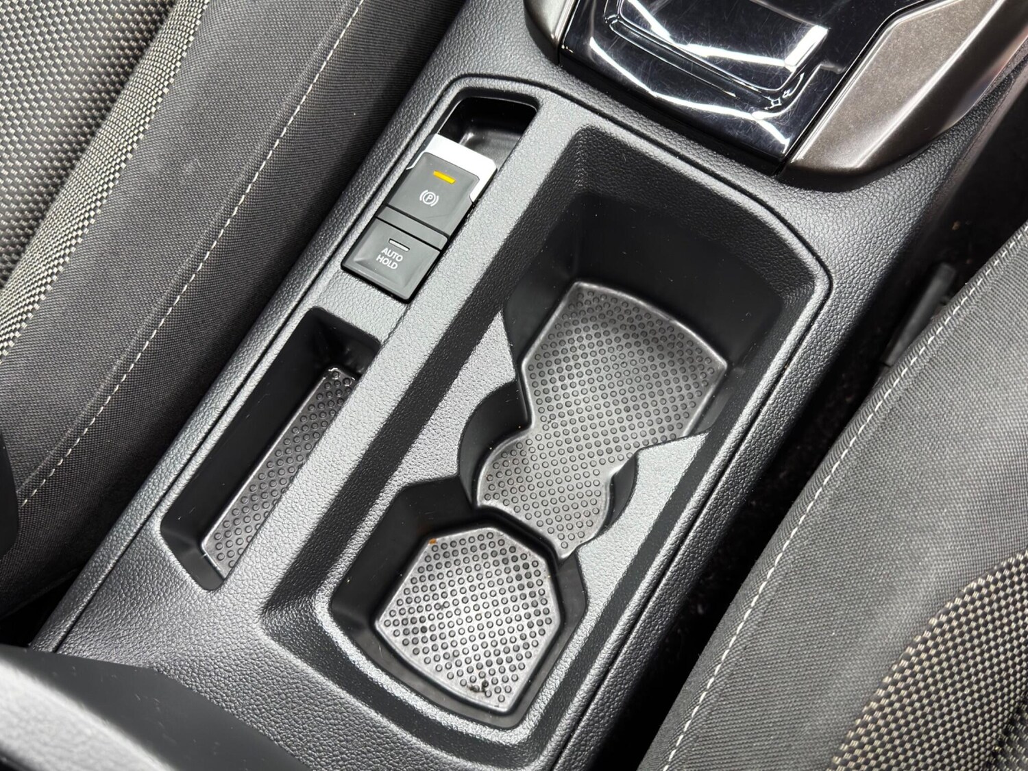 Used Volkswagen T-Roc 2019 for sale - 76441159: Photo 24