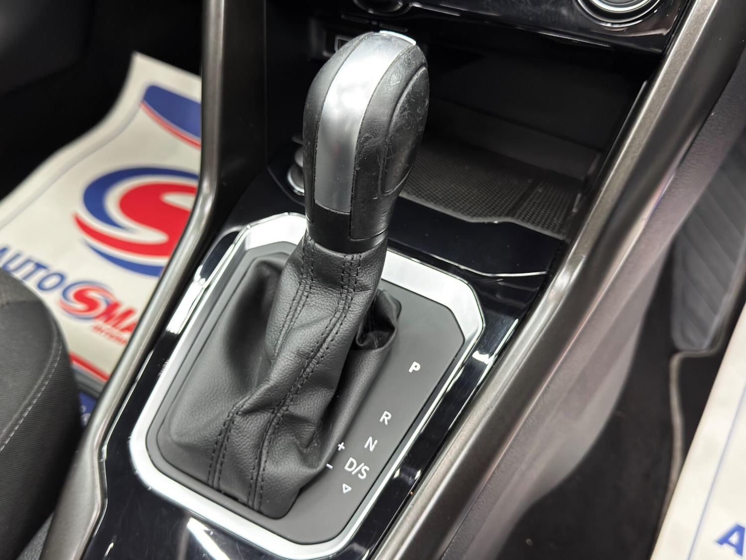 Used Volkswagen T-Roc 2019 for sale - 76441159: Photo 25