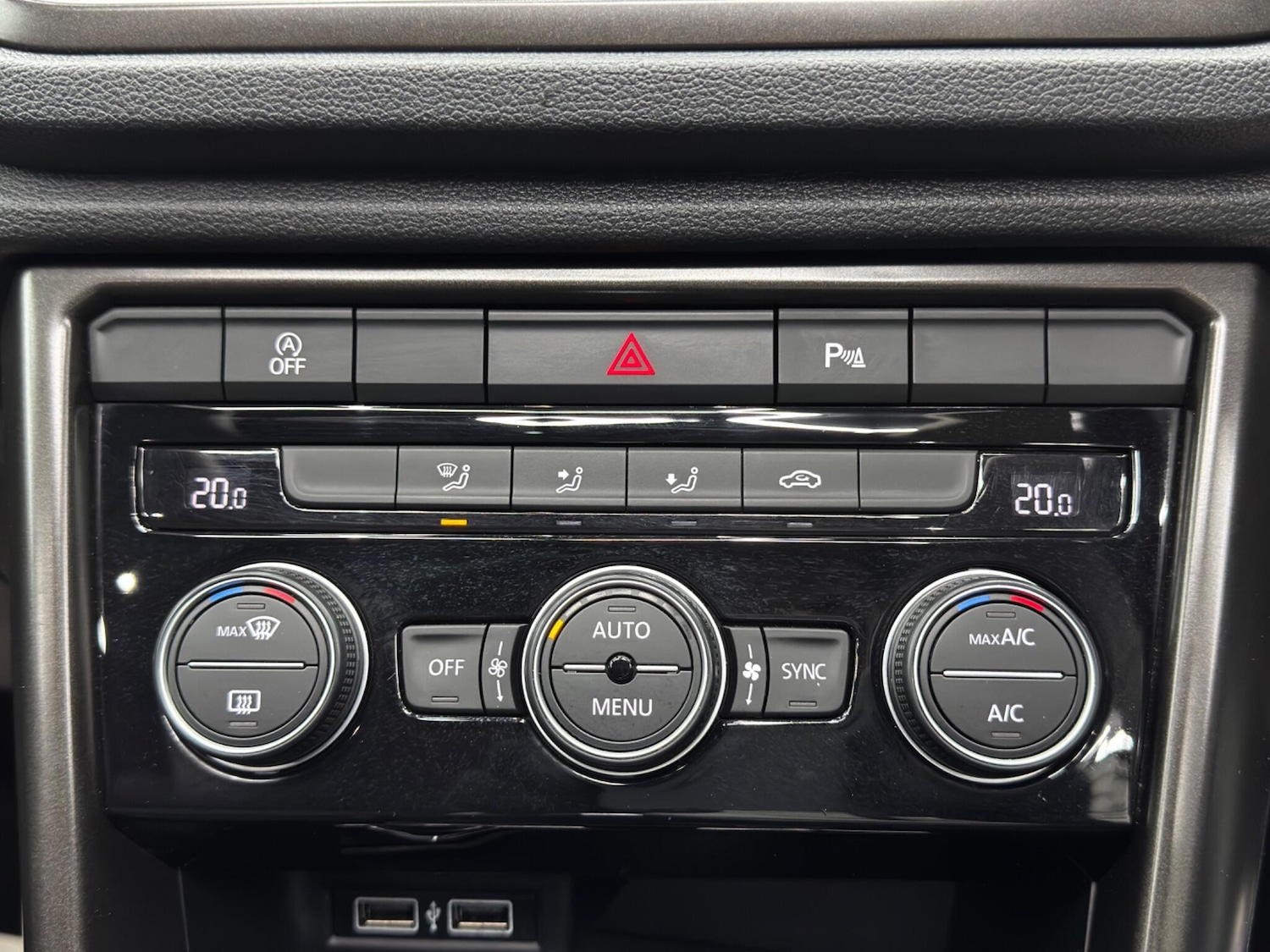 Used Volkswagen T-Roc 2019 for sale - 76441159: Photo 26