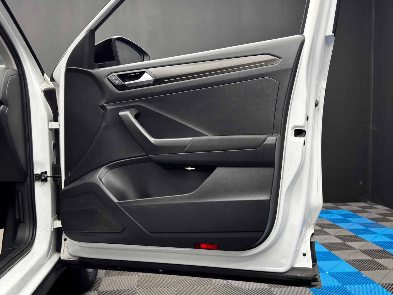 Used Volkswagen T-Roc 2019 for sale - 76441159: Photo 44