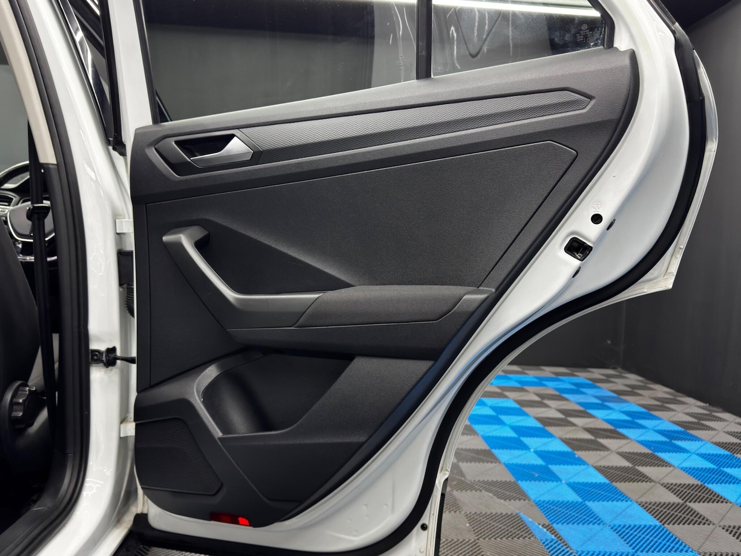 Used Volkswagen T-Roc 2019 for sale - 76441159: Photo 48