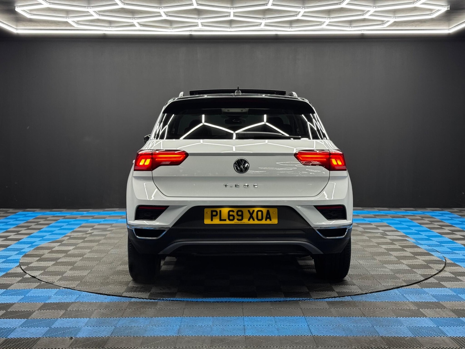 Used Volkswagen T-Roc 2019 for sale - 76441159: Photo 6