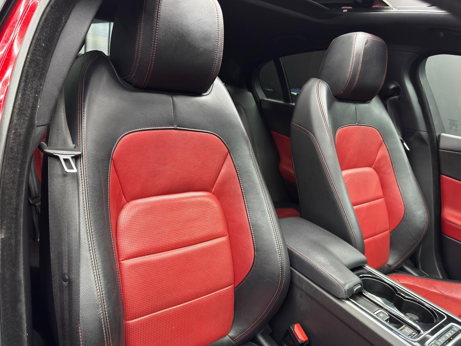 Used Jaguar XE for sale - 77237853: Photo 12