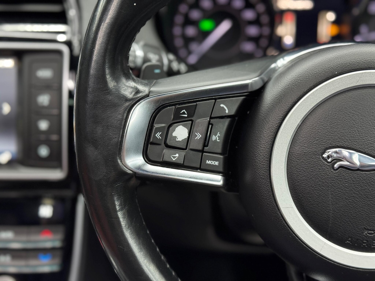 Used Jaguar XE for sale - 77237853: Photo 20