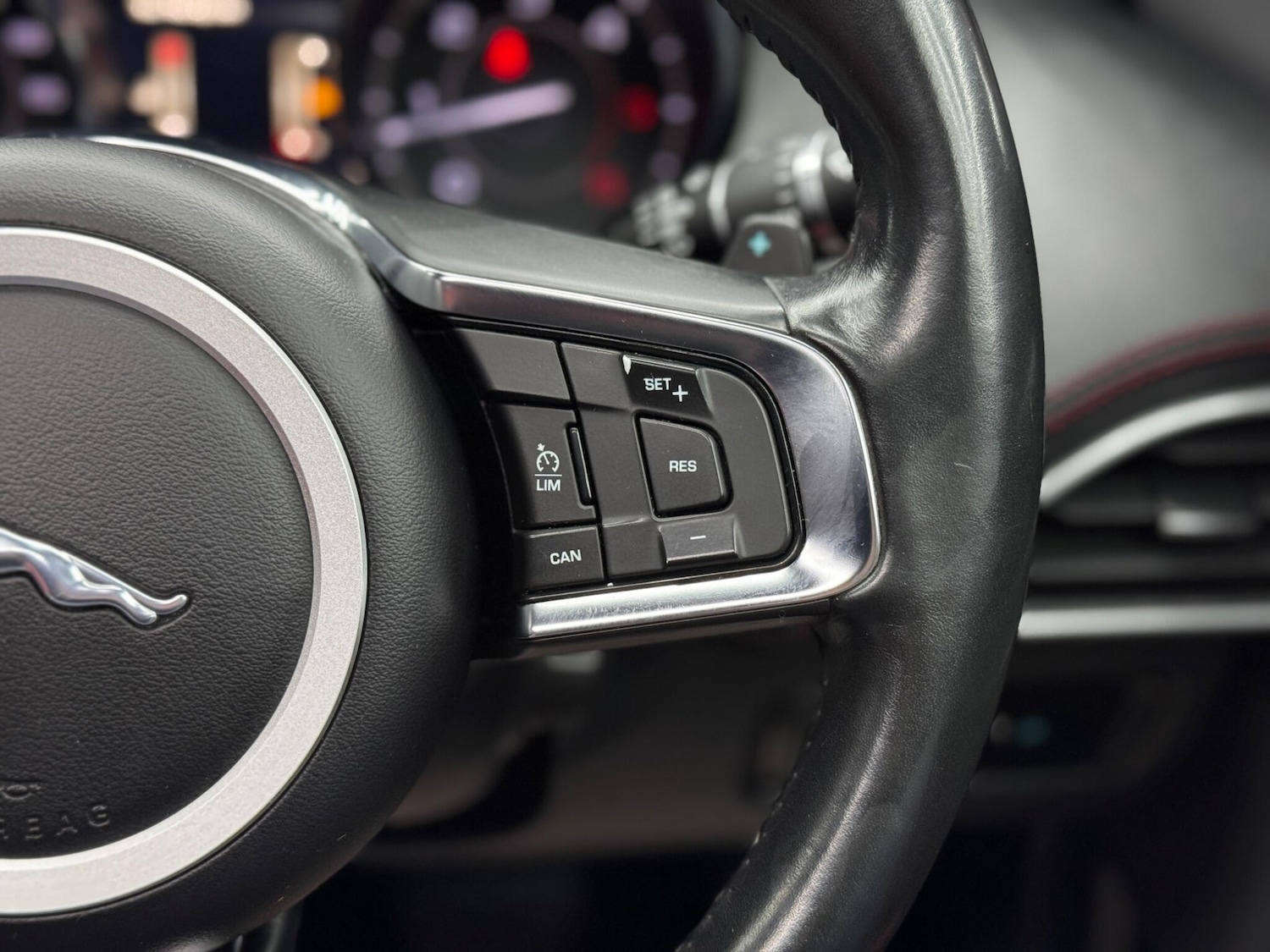 Used Jaguar XE for sale - 77237853: Photo 21